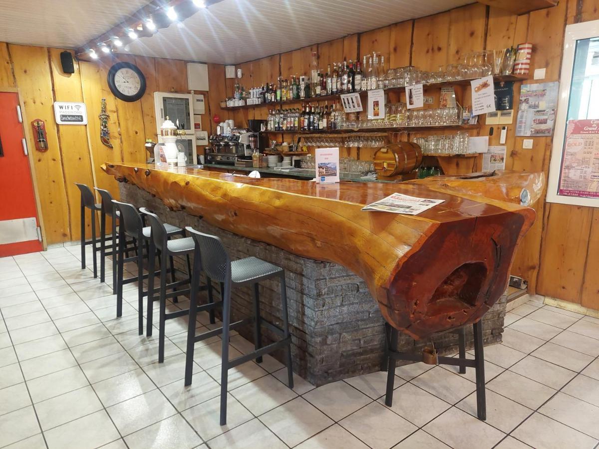 Saint-Julien-Mont-Denis Hotel Restaurant Lancheton מראה חיצוני תמונה