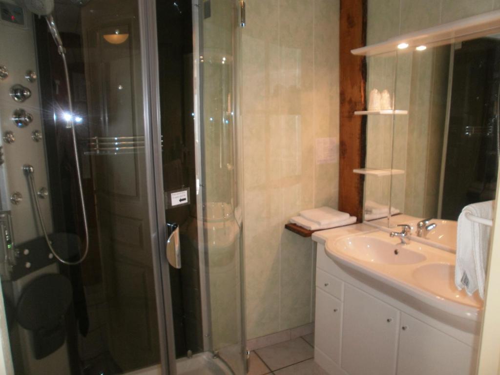 Saint-Julien-Mont-Denis Hotel Restaurant Lancheton חדר תמונה